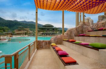 Sunset Bar - водный парк Blue Tree Phuket фото №1