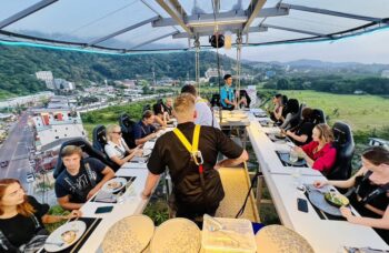 Ужин в небе фото №3